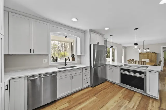 $639,999 | 5427 Vrooman Road, Jackson, MI 49201