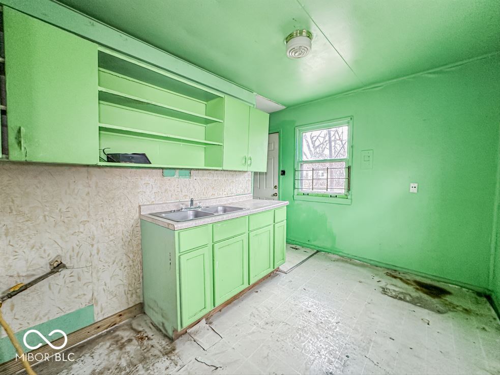 3145 Stuart Street Indianapolis, IN 46218 - Photo 10 of 22