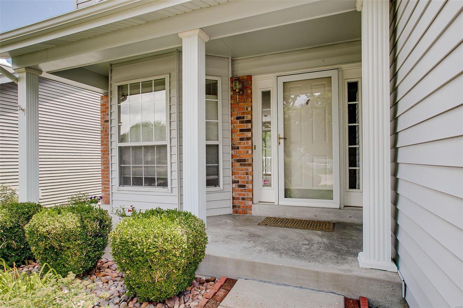 1513 Berry Leaf Court Ballwin, MO 63021 - Photo 2 of 57 Gallery Image 2