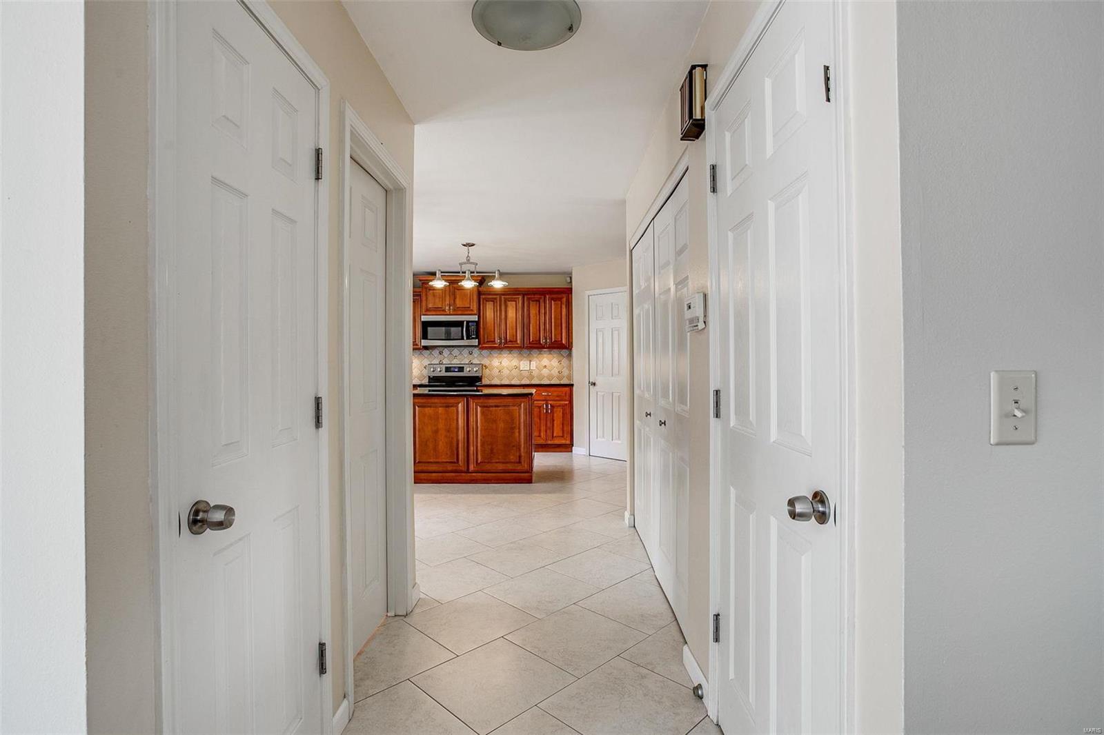1513 Berry Leaf Court Ballwin, MO 63021 - Photo 16 of 57 Gallery Image 16