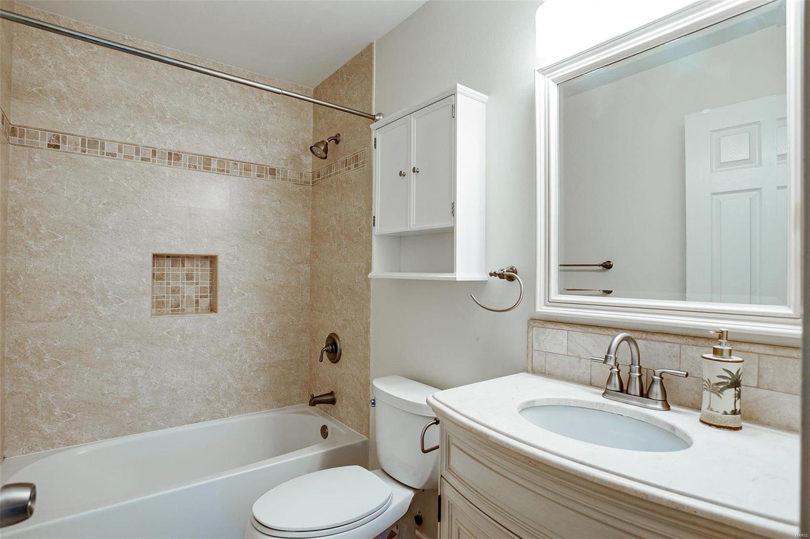 1513 Berry Leaf Court Ballwin, MO 63021 - Photo 39 of 57 Gallery Image 39