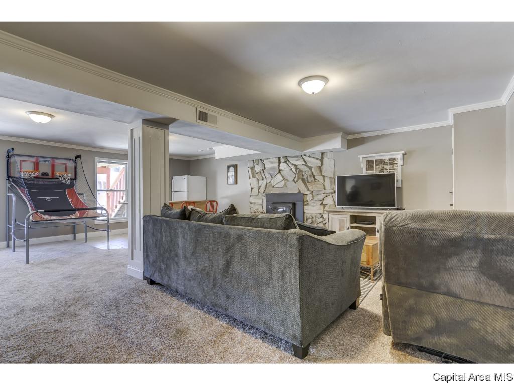 3444 Luthin Road Sherman, IL 62684 - Photo 26 of 36 Gallery Image 26