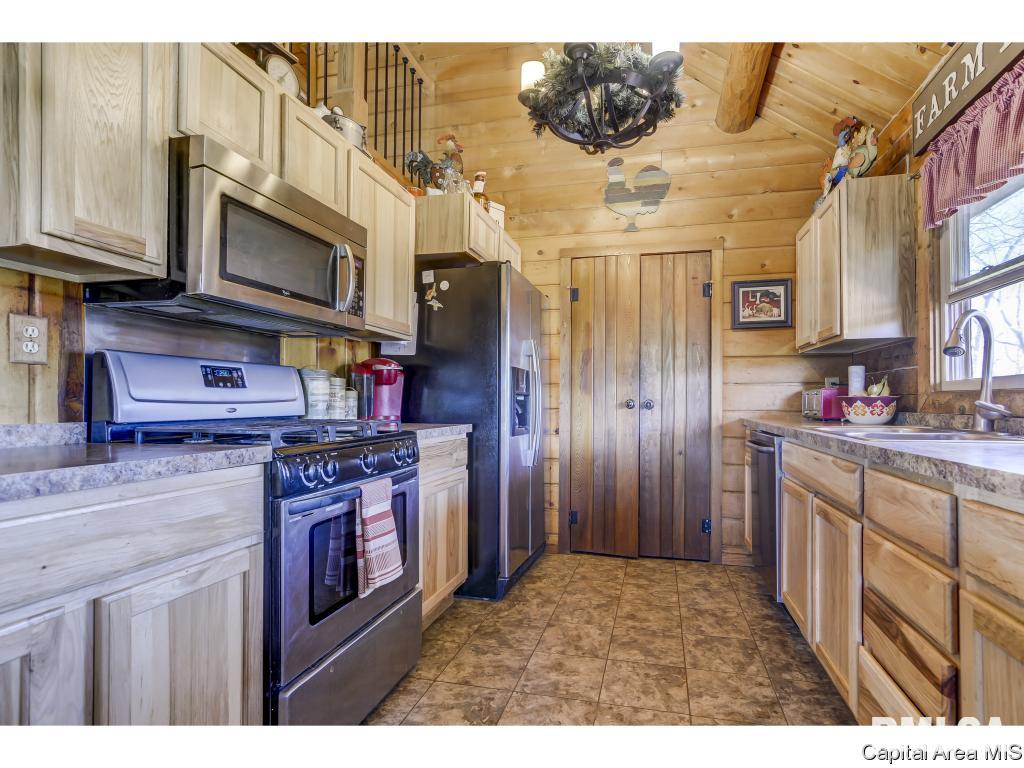 3444 Luthin Road Sherman, IL 62684 - Photo 8 of 36 Gallery Image 8