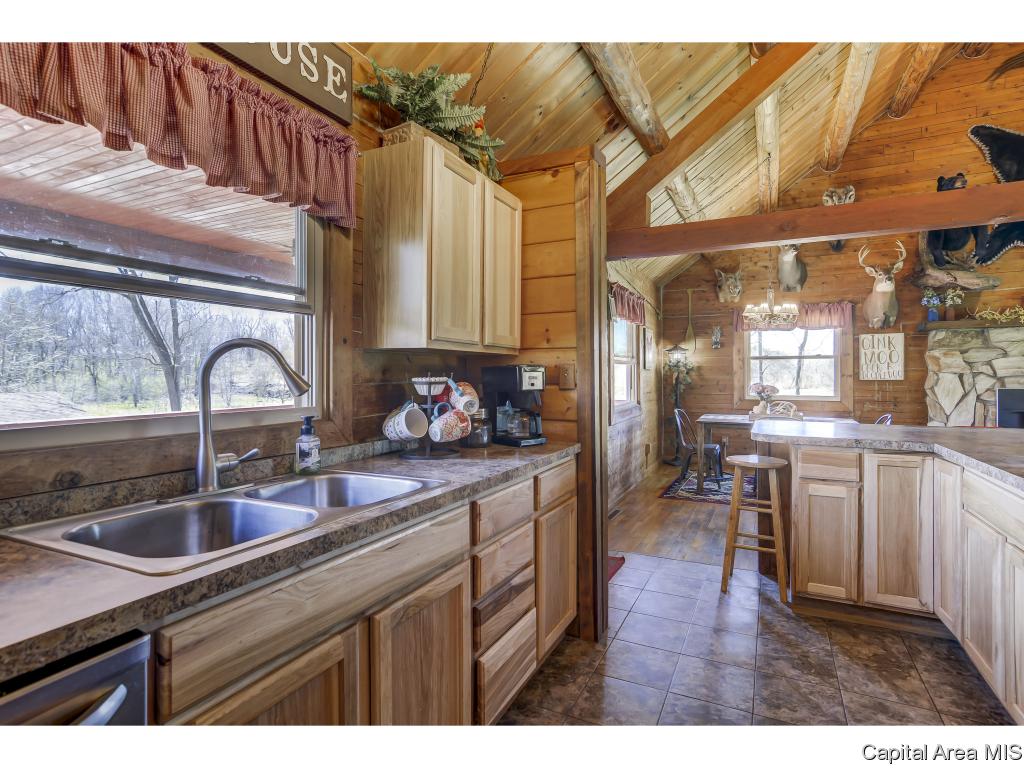 3444 Luthin Road Sherman, IL 62684 - Photo 10 of 36 Gallery Image 10