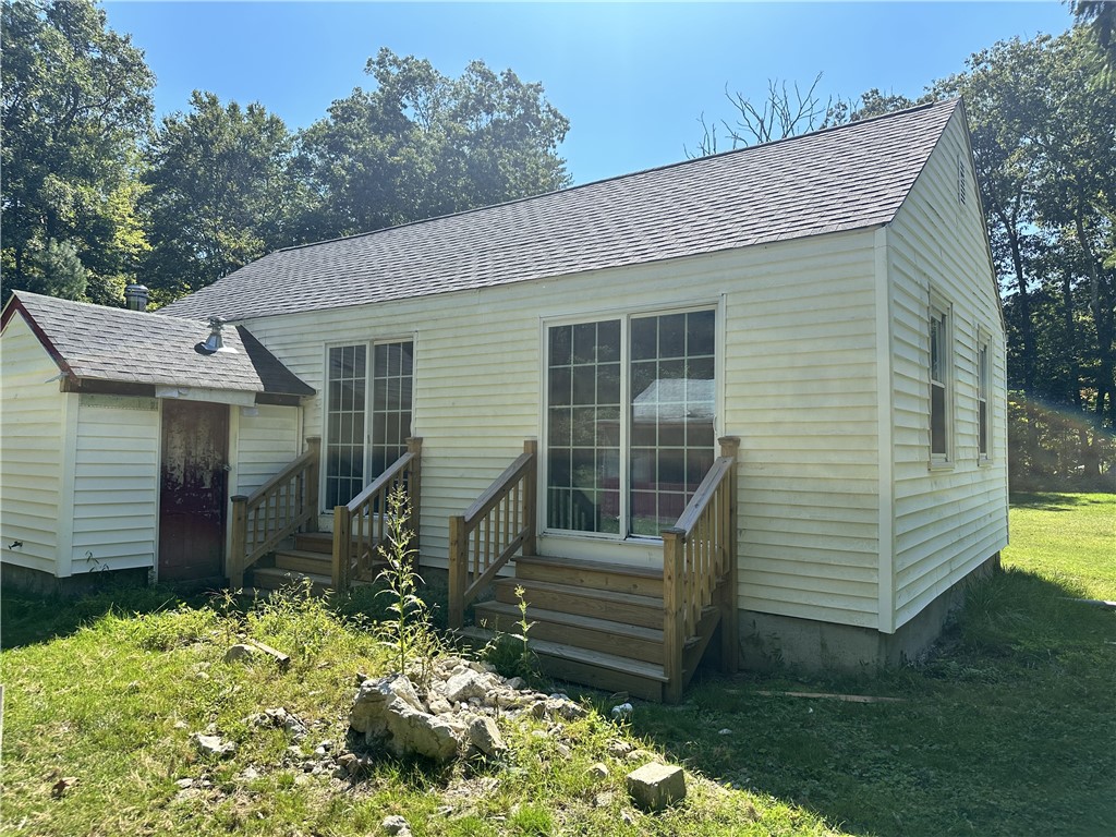 330 Hunting House Road Glocester, RI 02857 - Photo 3 of 13