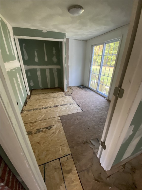 330 Hunting House Road Glocester, RI 02857 - Photo 8 of 13