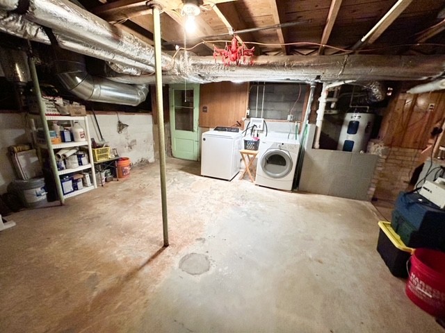 203 Glenhaven Road Paris, TN 38242 - Photo 27 of 42 a view of a room with storage and utility room
