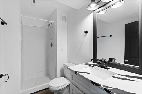 $359,999 | 7409 74th Avenue North, Brooklyn Park, MN 55428