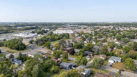 $359,999 | 7409 74th Avenue North, Brooklyn Park, MN 55428