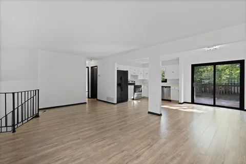 $359,999 | 7409 74th Avenue North, Brooklyn Park, MN 55428