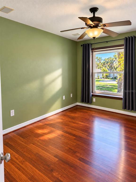 5422 Foley Square New Port Richey, FL 34652 - Photo 3 of 12 Gallery Image 3