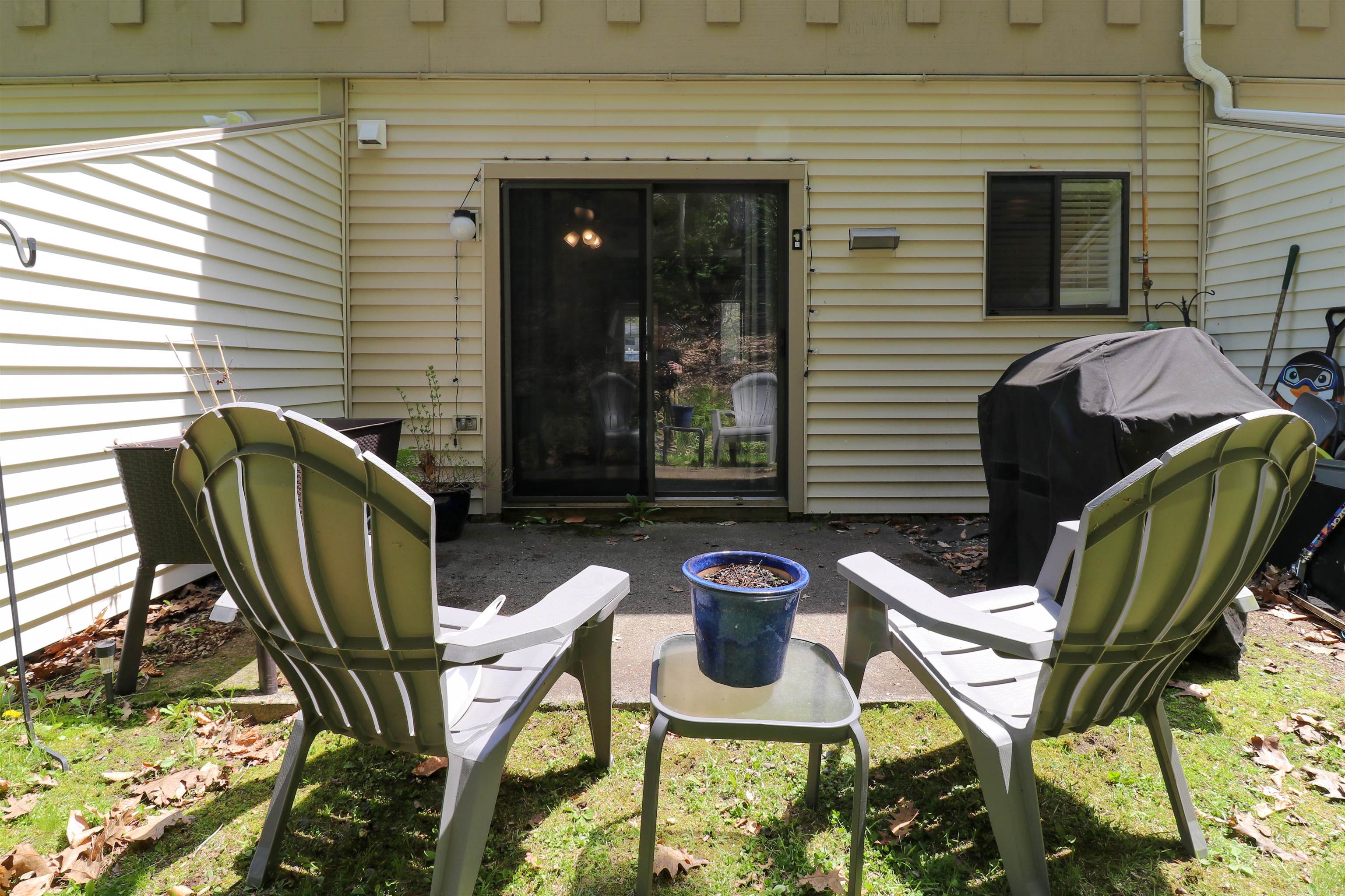 133 Colonial Drive, Unit 403 Hartford, VT 05001 - Photo 8 of 19