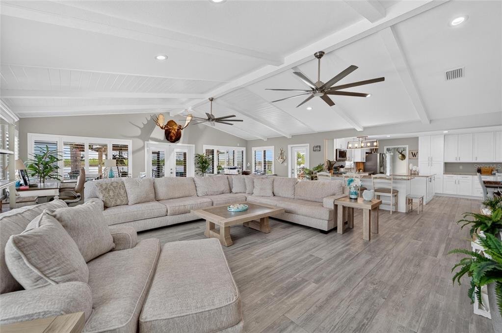 3422 West Shell Point Road Ruskin, FL 33570 - Photo 31 of 93 Gallery Image 31