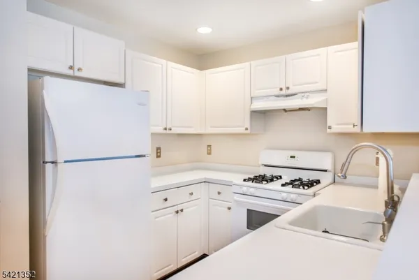 $425,000 | 1011 Worthington Court, Denville, NJ 07834