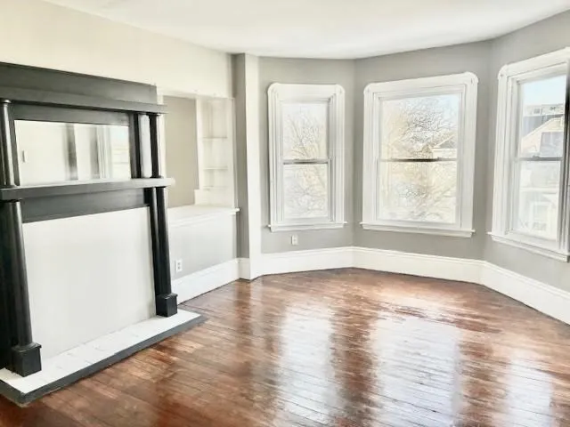 $2,100 | 653 Brock Avenue, Unit 3, New Bedford, MA 02744