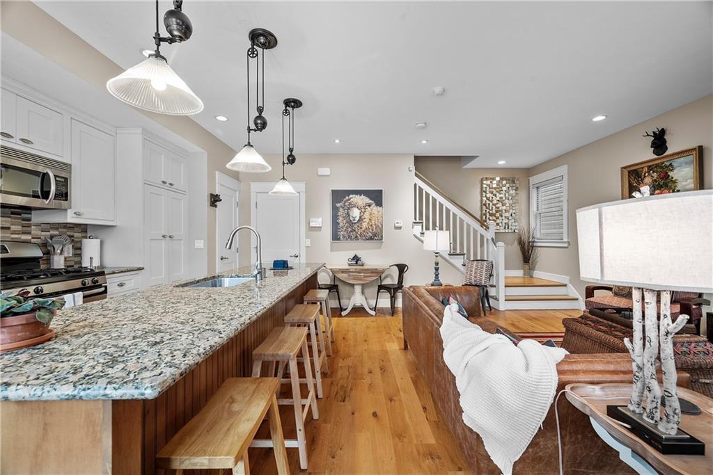 706 Ivy Street, Unit 2 Pittsburgh, PA 15232 - Photo 6 of 35