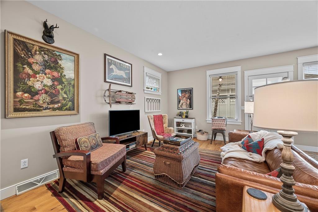 706 Ivy Street, Unit 2 Pittsburgh, PA 15232 - Photo 7 of 35