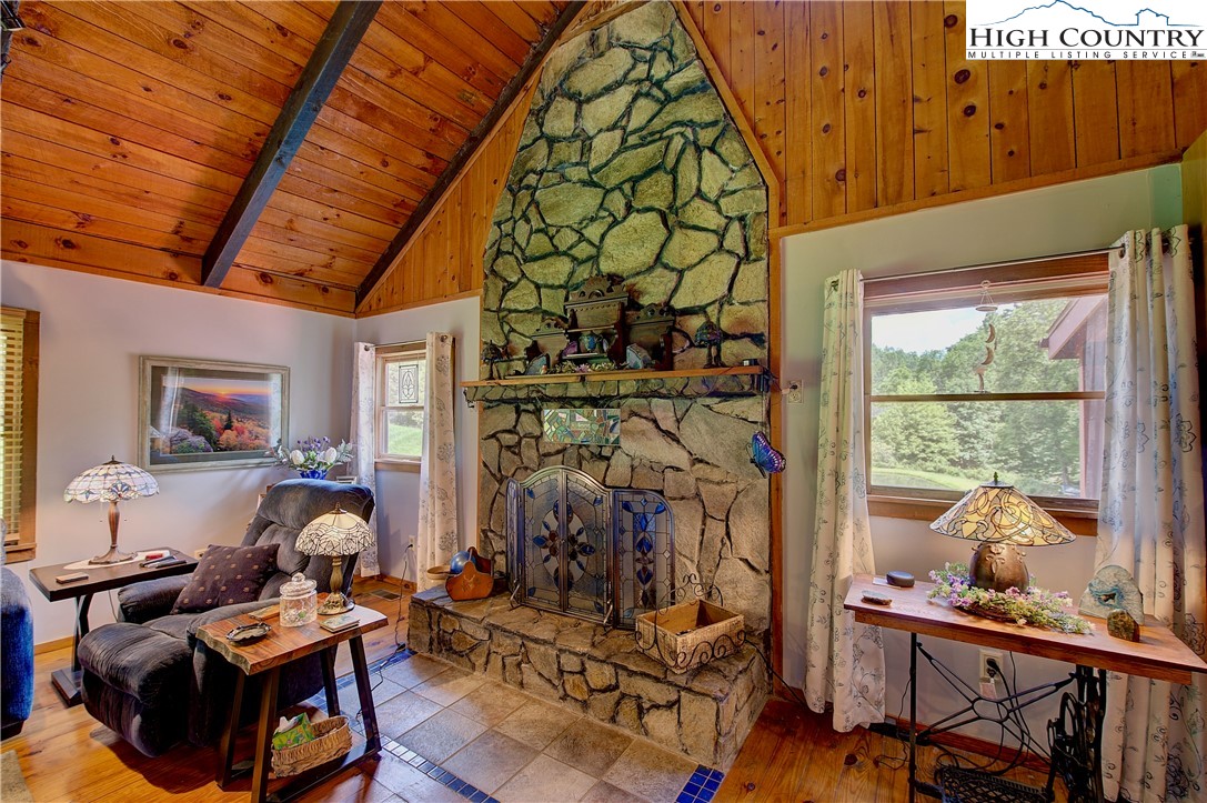 53 Chestnut Ridge Road Spruce Pine, NC 28777 - Photo 2 of 42 Gallery Image 2