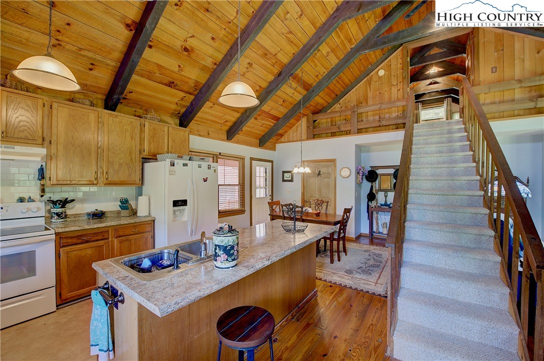53 Chestnut Ridge Road Spruce Pine, NC 28777 - Photo 8 of 42 Gallery Image 8