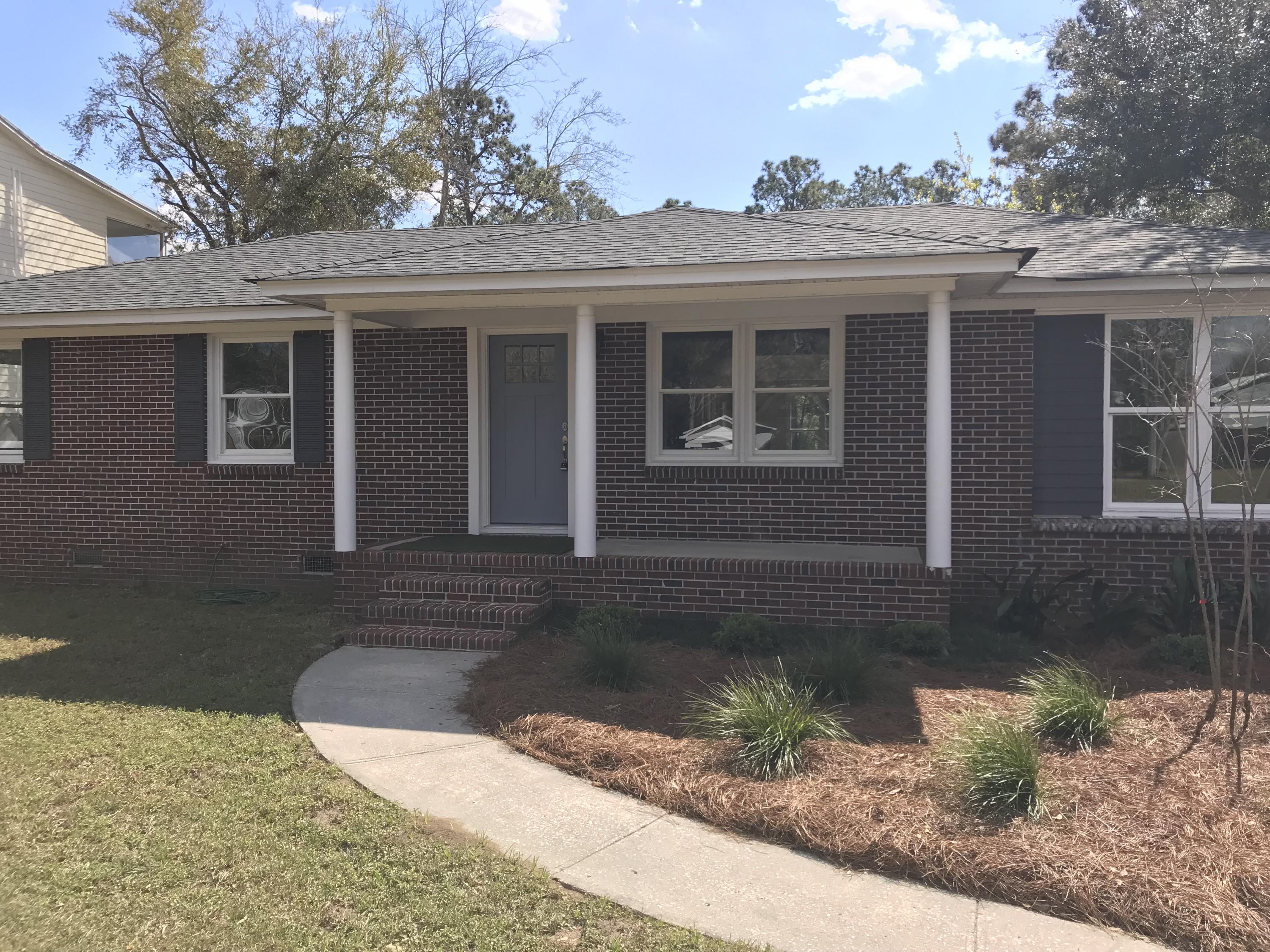 725 Windward Road Charleston, SC 29412 - Photo 1 of 33 725 Windward Road