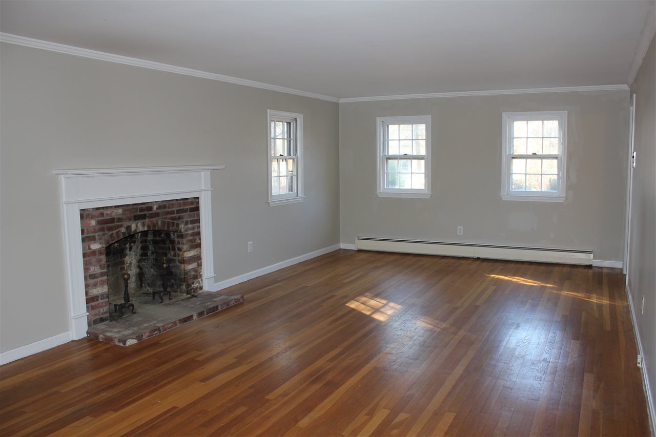 3 New Boston Road Amherst, NH 03031 - Photo 8 of 21