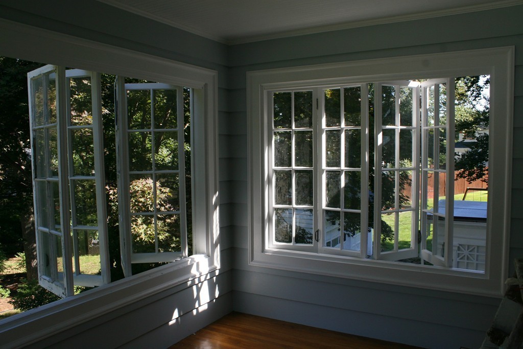 104 Shefford Street Springfield, MA 01107 - Photo 17 of 18 a view of a window of the house