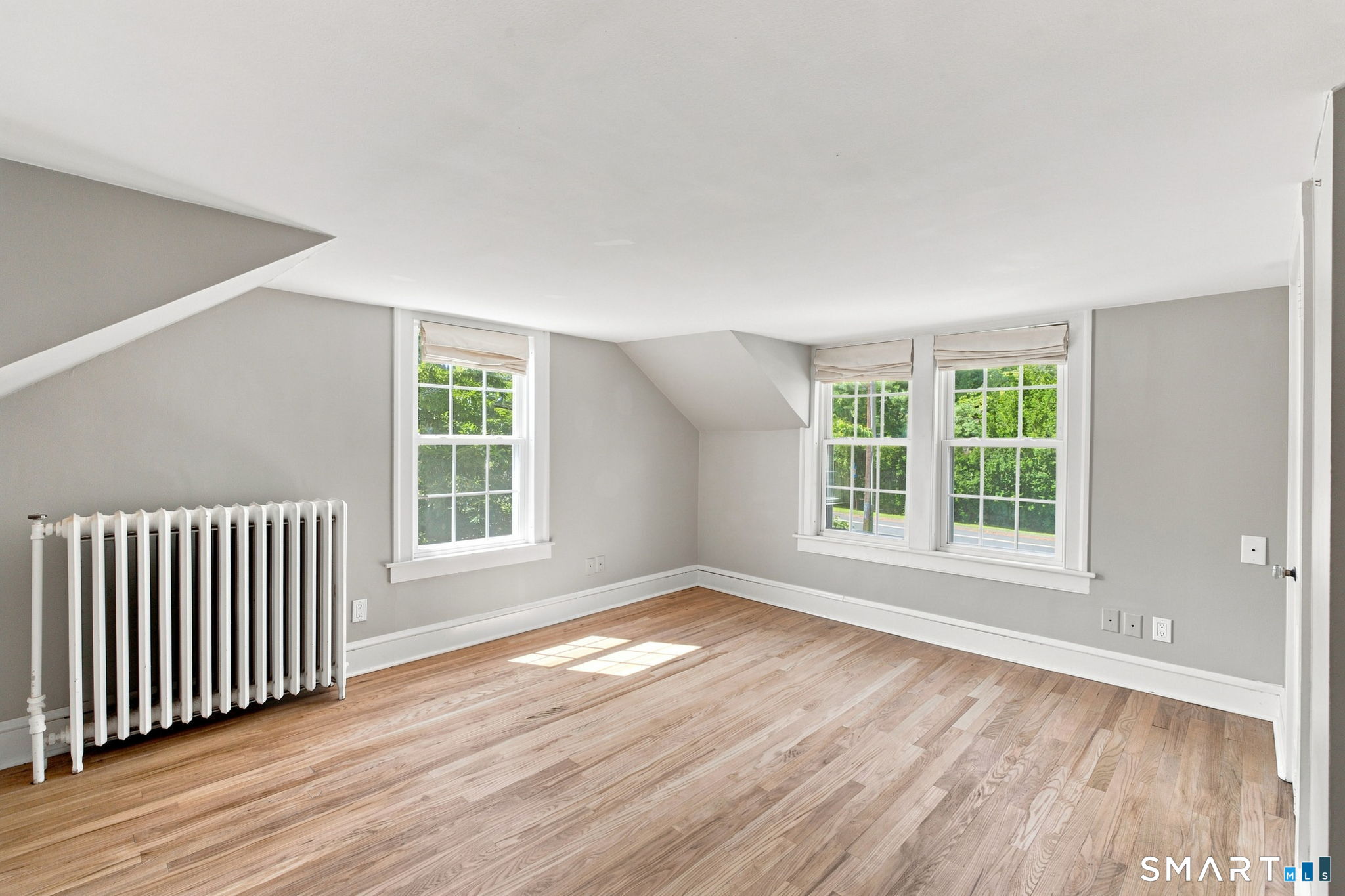 268 Ridgewood Road West Hartford, CT 06107 - Photo 32 of 40 Gallery Image 32