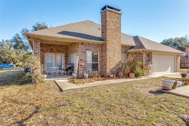 $365,000 | 345 Huggins Drive, Springtown, TX 76082