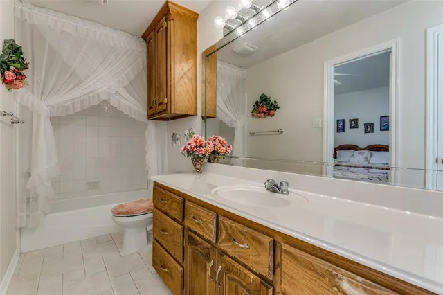 $365,000 | 345 Huggins Drive, Springtown, TX 76082