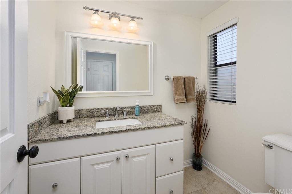 14 Soaring Hawk Irvine, CA 92614 - Photo 20 of 47