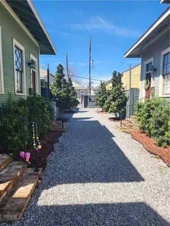 $1,350 | 2127 Franklin Court, New Orleans, LA 70115