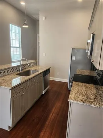 $1,350 | 2127 Franklin Court, New Orleans, LA 70115