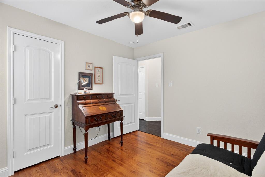 5069 Britton Ridge Lane Fort Worth, TX 76179 - Photo 24 of 32 Another view back towards the hallway.