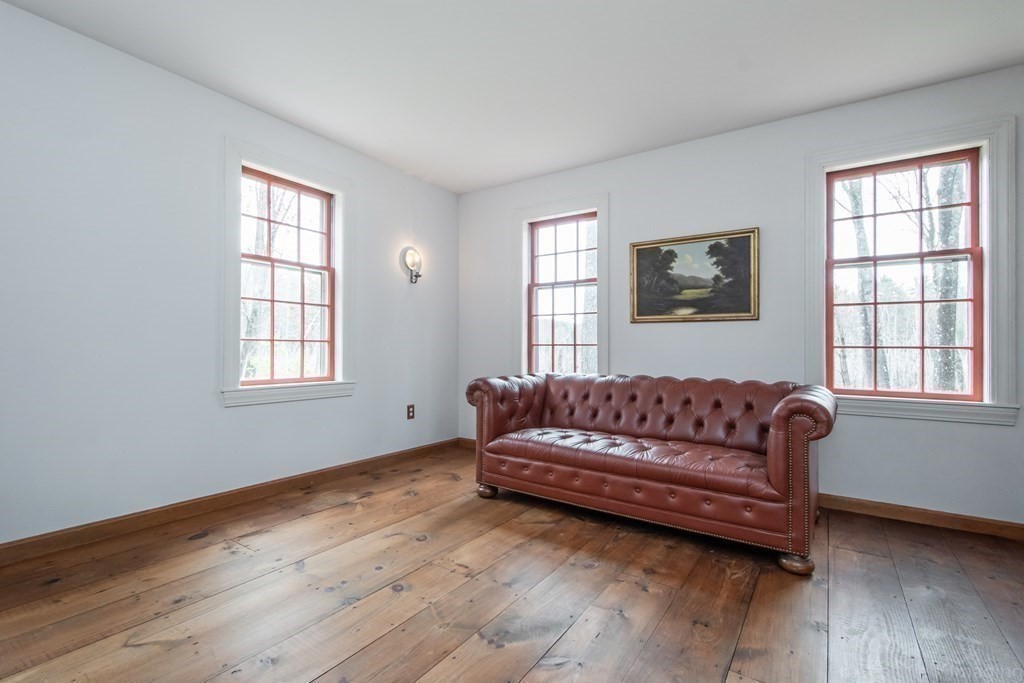35 Holden Road Shirley, MA 01464 - Photo 19 of 37 Gallery Image 19