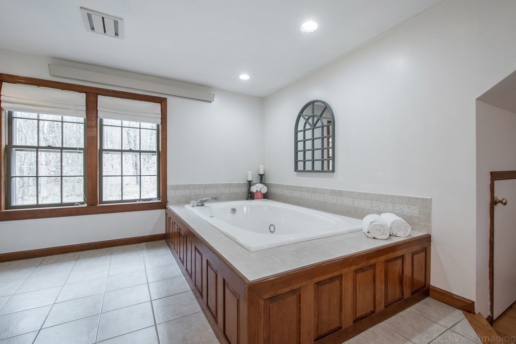 35 Holden Road Shirley, MA 01464 - Photo 26 of 37 Gallery Image 26