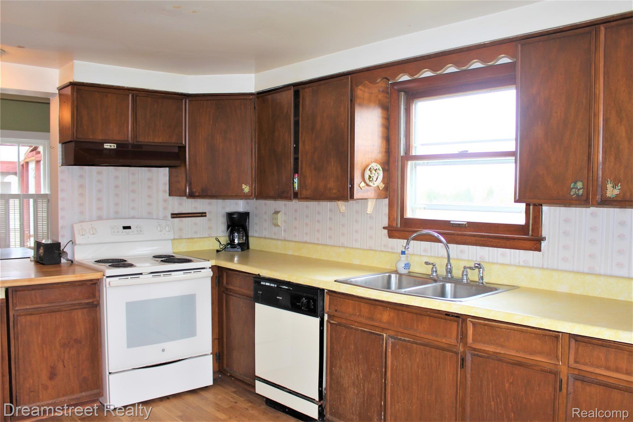 13625 Macon Road Saline, MI 48176 - Photo 17 of 49 IMG_5925.JPG