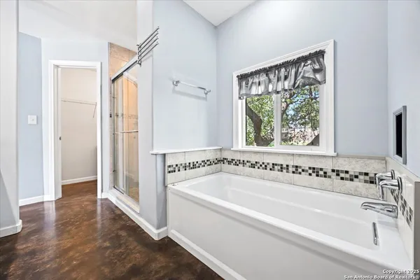 $1,325 | 560 Private Road 1515, Bandera, TX 78003