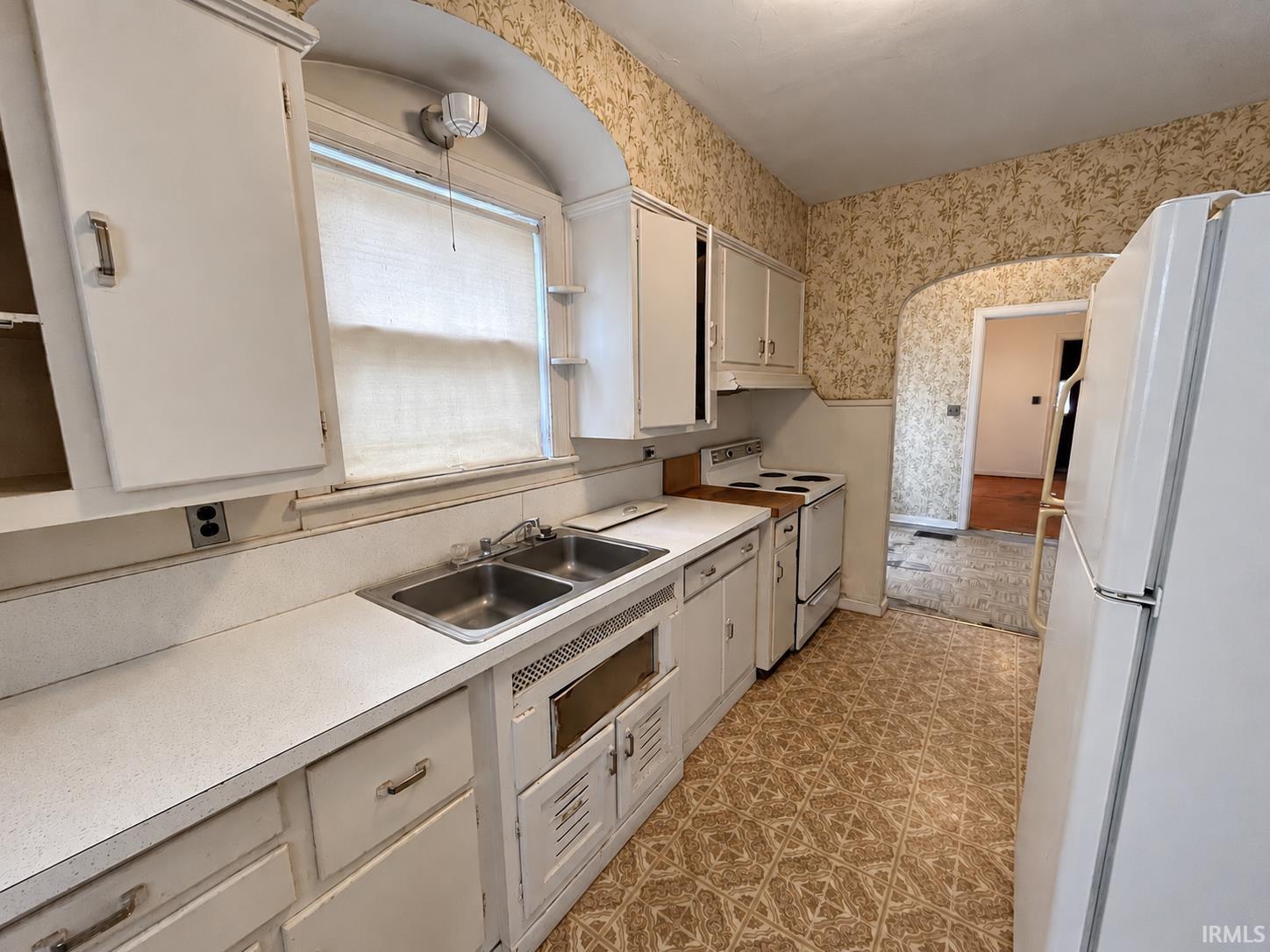 712 West Riverside Avenue Muncie, IN 47303 - Photo 7 of 19 Gallery Image 7