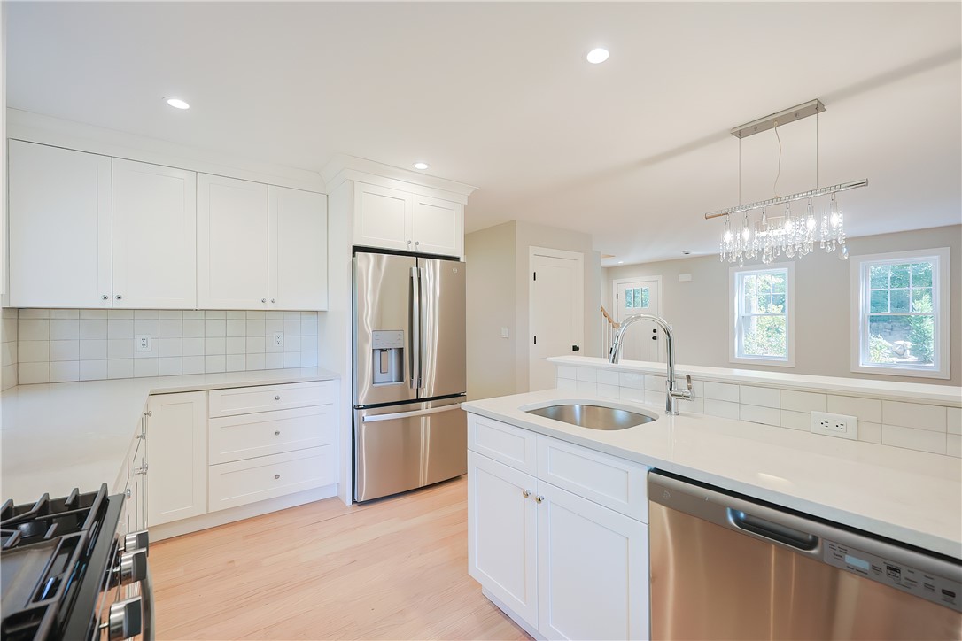 1808 Kingstown Road South Kingstown, RI 02879 - Photo 5 of 19