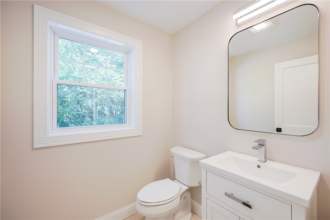 1808 Kingstown Road South Kingstown, RI 02879 - Photo 7 of 19