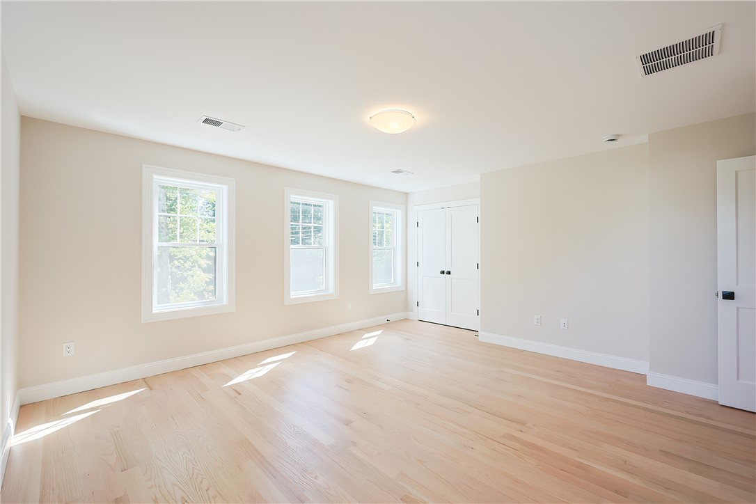 1808 Kingstown Road South Kingstown, RI 02879 - Photo 10 of 19