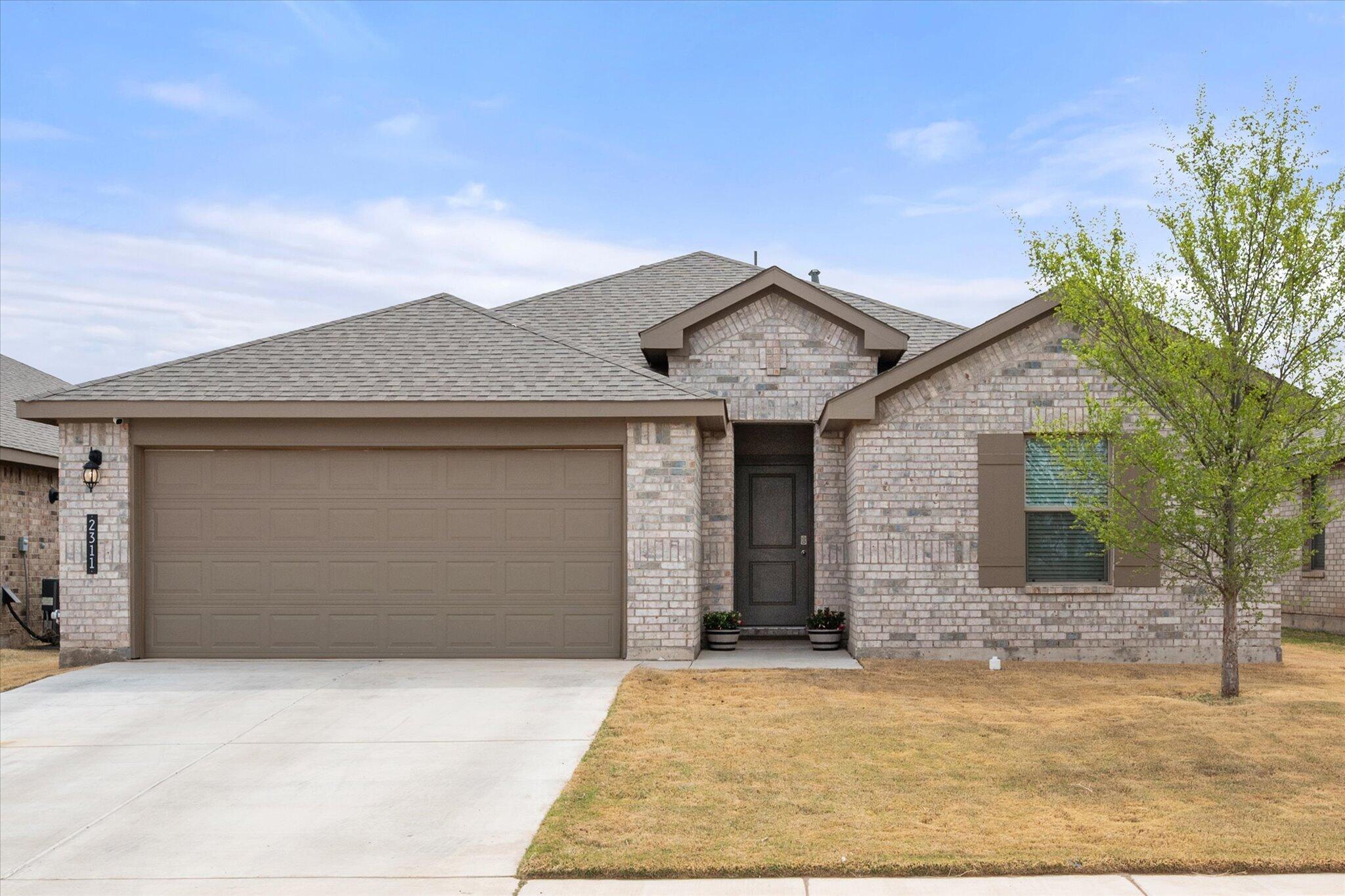 2311 149th Street Lubbock, TX 79423 - Photo 2 of 31 02-2311 149th_3935_crop