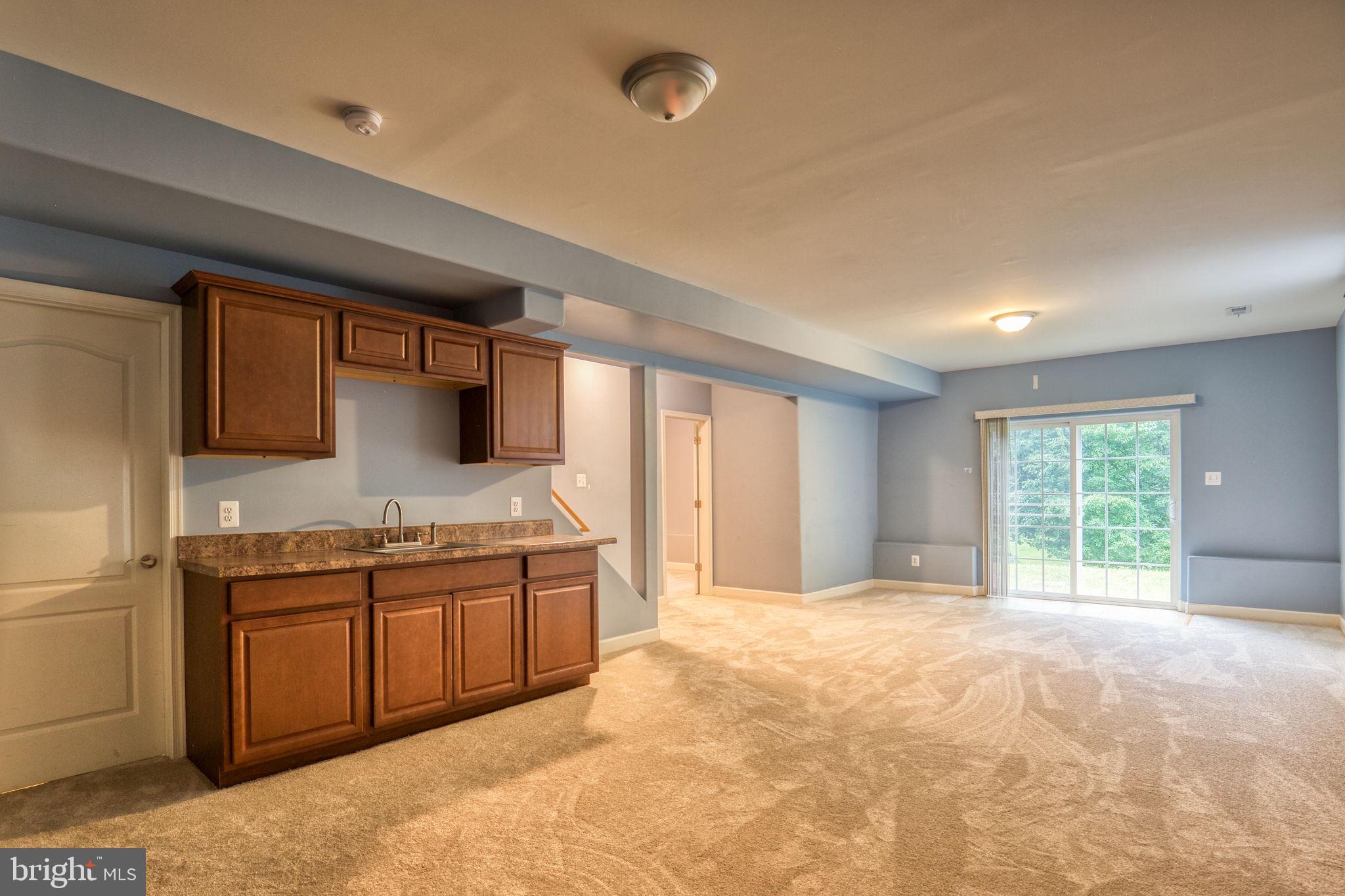 68 MacGregor Ridge Road Stafford, VA 22554 - Photo 30 of 42 Wet Bar in place. Can you say Man Cave?