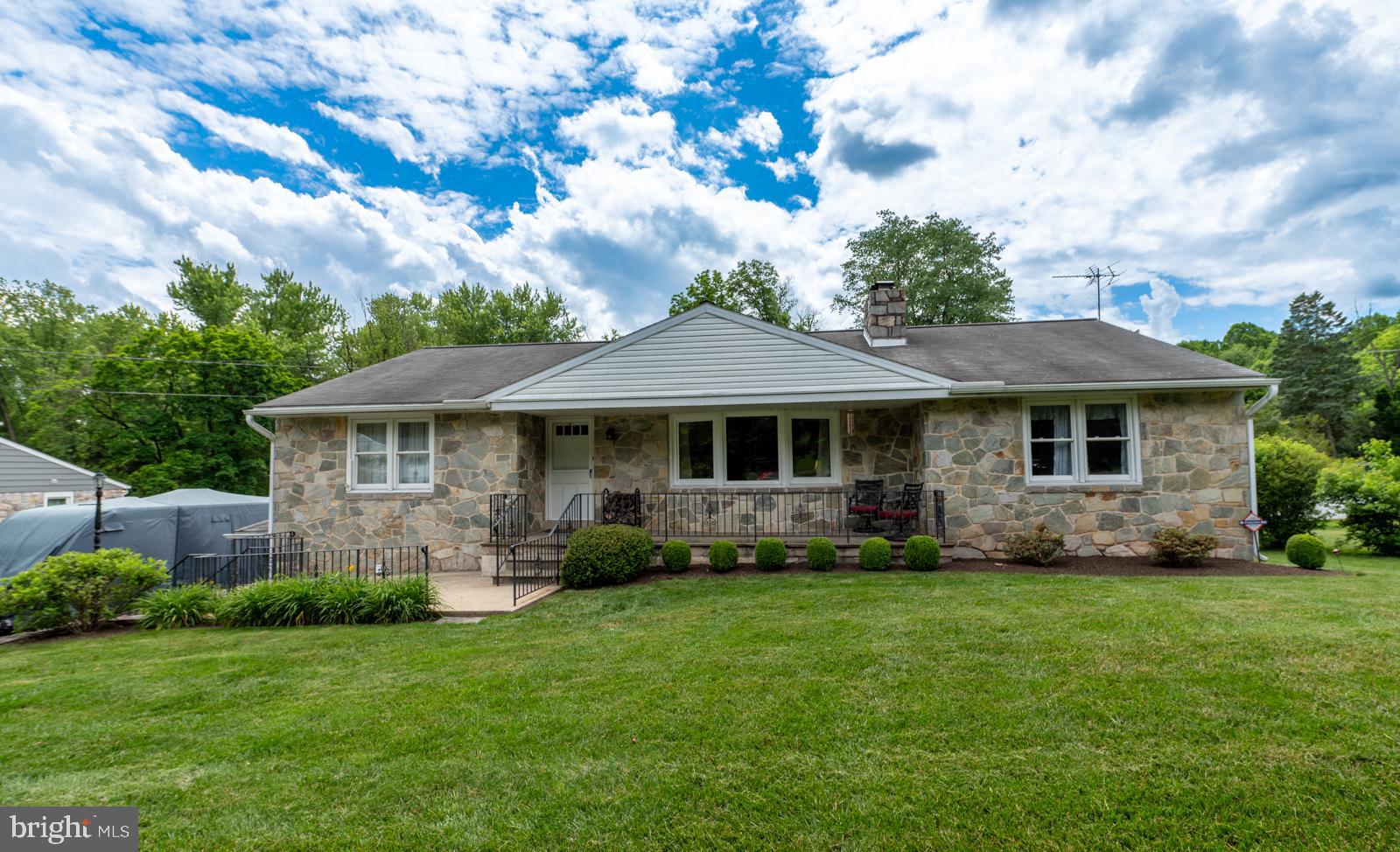 730 West Hoffecker Road Pottstown, PA 19465 - Photo 2 of 106