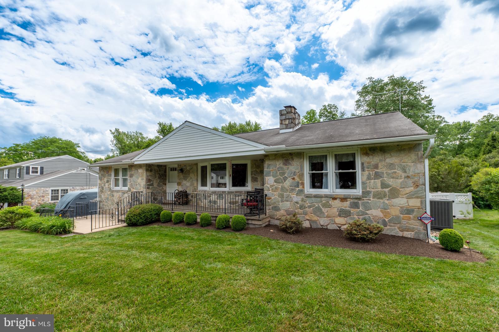 730 West Hoffecker Road Pottstown, PA 19465 - Photo 7 of 106