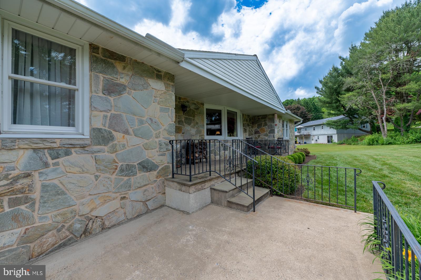 730 West Hoffecker Road Pottstown, PA 19465 - Photo 8 of 106