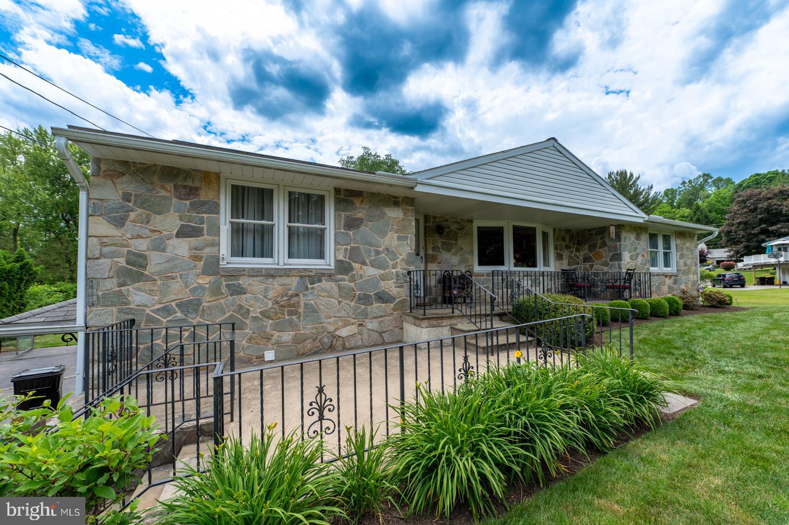 730 West Hoffecker Road Pottstown, PA 19465 - Photo 9 of 106