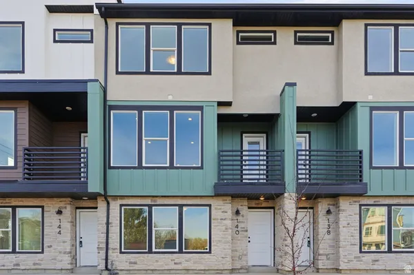 $525,000 | 140 East Chambord Court, Sandy, UT 84070