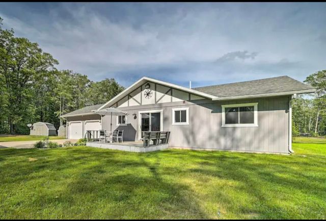 $264,000 | 5345 Meridian Line Road, Johannesburg, MI 49751