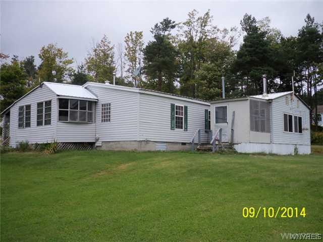 7586 North Center Road Lyndon, NY 14737 - Photo 1 of 1 Exterior Front
